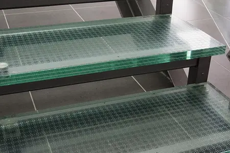 Skla pro schodiště